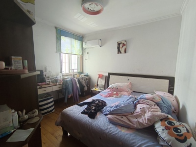 金湾小区 2室1厅1卫 600元/月 南北通透,采光充足