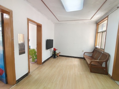 向东村