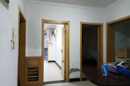 龙湖花园 2室0厅1卫 1,000元/月 南北通透,房产证在手里