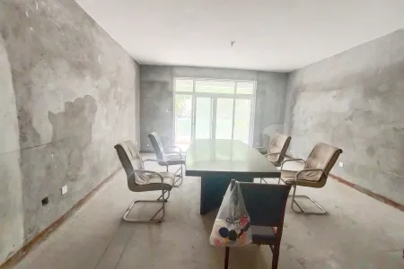 丽晶华庭四房南毛坯真实好房