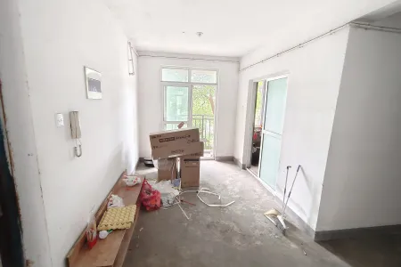 金石新城E区3房2厅1卫南毛坯真实好房