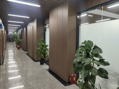 名铸置业广场