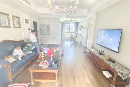 华邦书香里4房2厅2卫南北精装真实好房