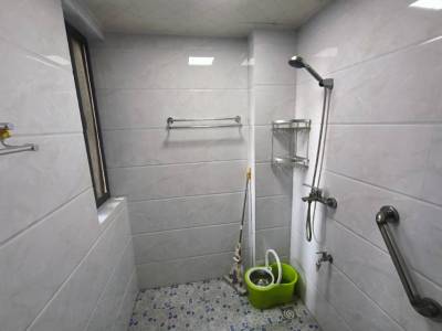 东方龙城秉心苑