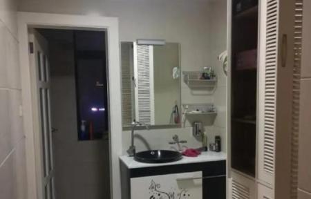 香格里拉花园 3室2厅1卫 2,000元/月 学区房