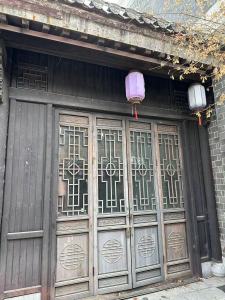 新华联鸠兹古镇