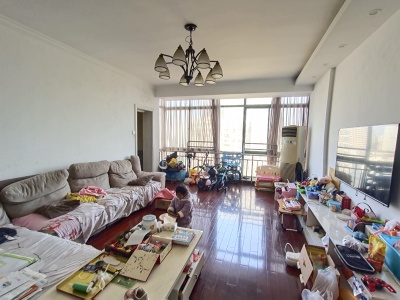 康嘉花园3室2厅2卫南精装真实好房