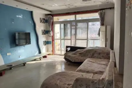 BOBO城E区 3房2厅1卫 1,600元/月 南北通透,满两年,低首付