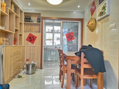 银湖·波尔卡国际花园南区