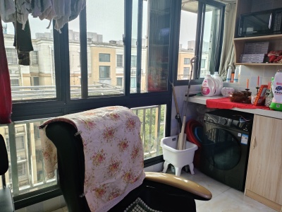 银湖·波尔卡国际花园南区