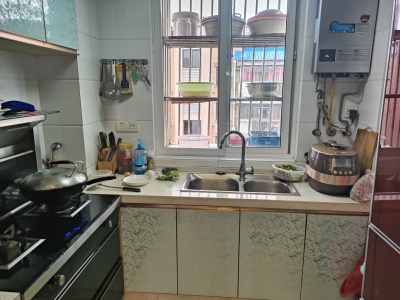 银湖·波尔卡国际花园南区