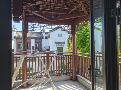 新华联鸠兹古镇