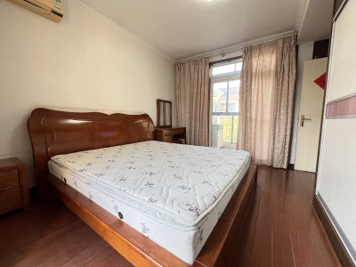 凤凰城中岛丁香苑