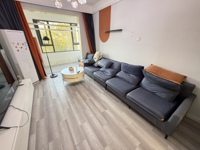 安展熙园 2室2厅1卫 2900.0元/月 南北通透,三证齐全,满两年