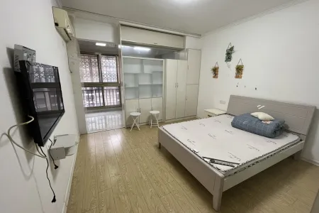 香江比华利山庄1室1厅1卫南精装真实好房