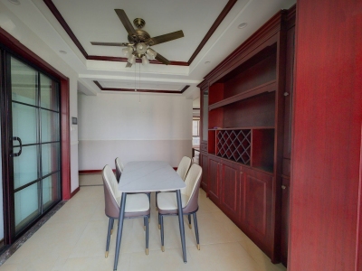 东方龙城采薇苑