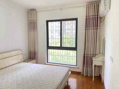 东方龙城绿竹苑