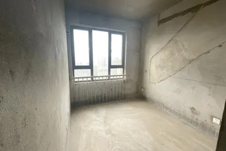 龙湖湾4室2厅2卫南北毛坯真实好房