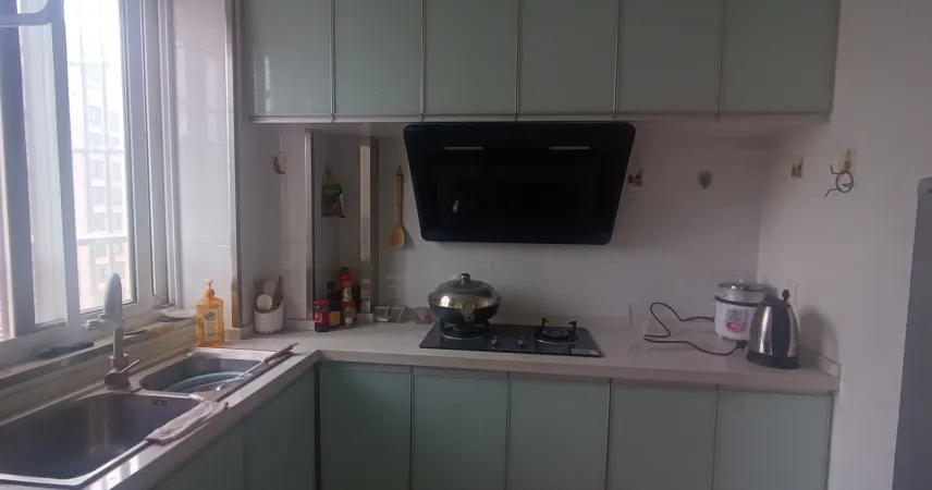 香江比华利山庄