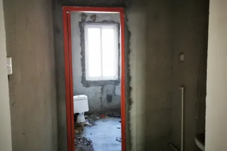 龙湖新城二期南区 3室2厅2卫 600元/月 南北通透,采光充足