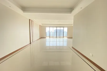 南湖春晓 4室2厅2卫 285万元 业主急售