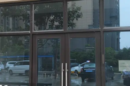 全明户型,黄金楼层,阳光好,地铁口,交通便利,设施齐全