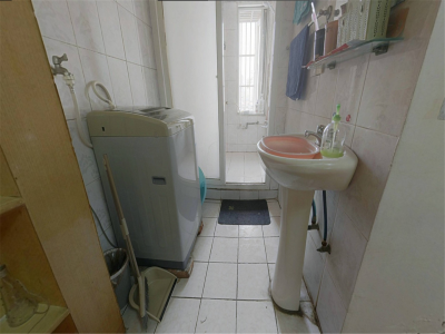 三泰大厦 2室1厅1卫 1,400元/月 南北通透