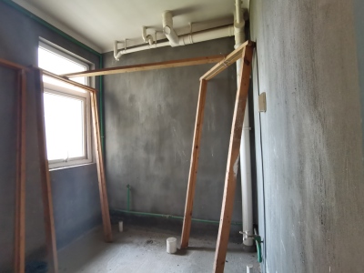 紧邻地铁口,凤凰城中岛茉莉苑，稀缺小房型双南房