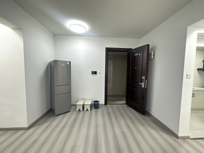 三山碧桂园镜湖春色