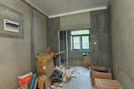 高速御府 3室2厅1卫 850.0元/月 南北通透,采光充足