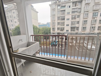 龙湖新城一期B区