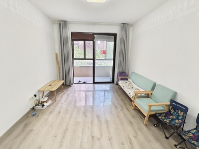 深业华府春天里