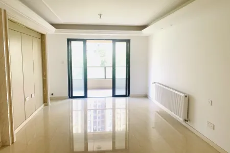 伟星时代之光 3室1厅1卫 3,200元/月 南北通透,视频房