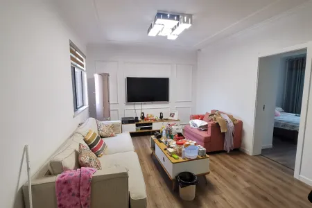 伟星玲珑湾 3室2厅1卫 1,800元/月 南北通透,三证齐全,满两年