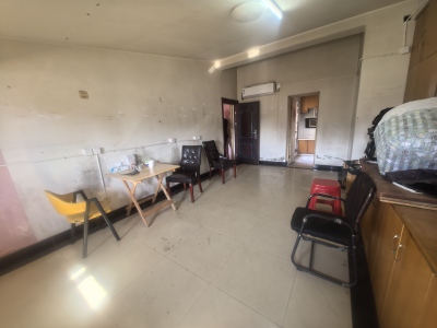 居之安小区 1室1厅1卫 700元/月 南北通透