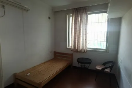 江城国际瑞景苑 2室2厅1卫 1,600元/月 性价比高