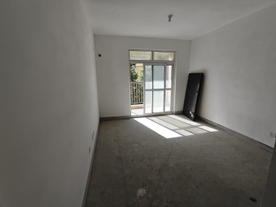 上湖家园二期 3室2厅1卫 33万 南北通透,VR房