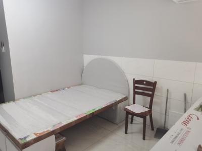 泰华裕中新村