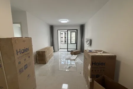 铂悦滨江 2室2厅1卫 2300.0元/月 性价比高