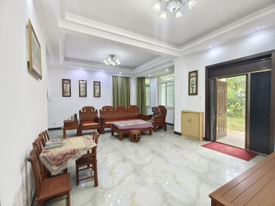 天池圣居5室2厅1卫南北精装真实好房