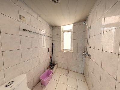 月河新村 3室1厅1卫 1300元/月 @亮点@