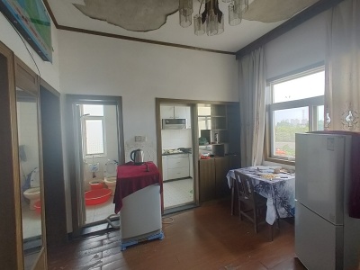 杨王村材料厂2房1厅1卫南北简装真实好房