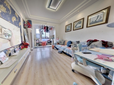 绿地新里海顿公馆2室2厅1卫南精装真实好房