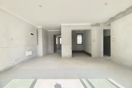 港龙湖山映3室2厅1卫东南毛坯真实好房