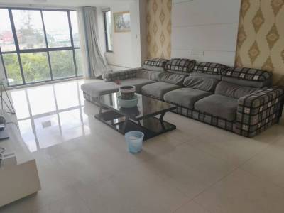 波尔卡SOHO 4室2厅3卫 2,800元/月 南北通透