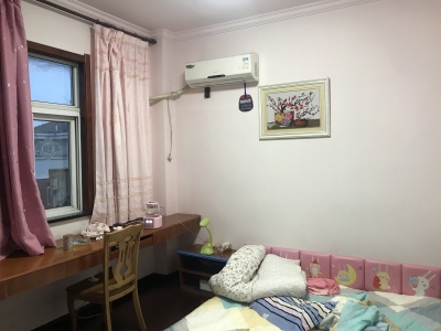 龙湖商贸城
