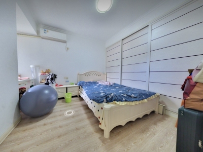 绿地新里海顿公馆