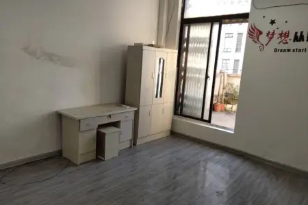 波尔卡大街1房1厅北简装真实好房