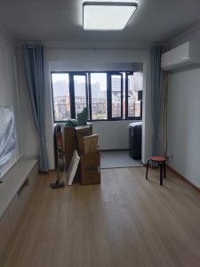 天成滨江府 2室2厅1卫 2,500元/月 家电齐全,性价比高