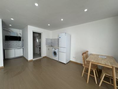 汇金广场 1室1厅1卫 2,300元/月 南北通透